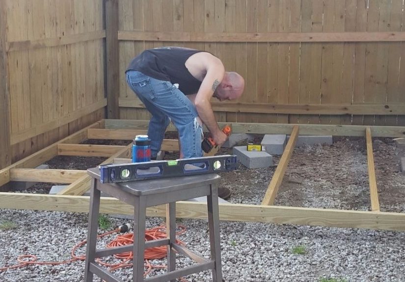 Build Your Own Outdoor Sitting and Grill Area