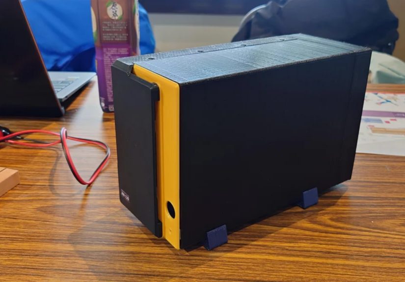 Building A NAS That Really Looks Like A NAS