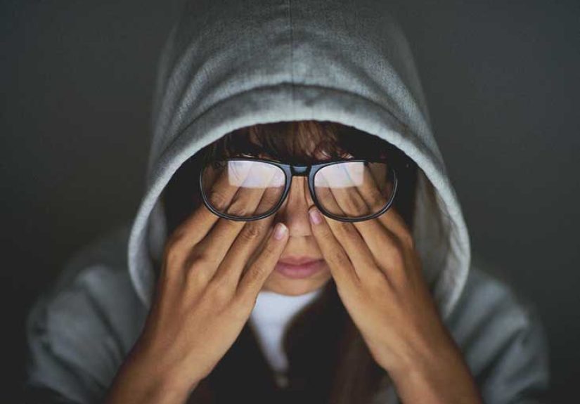 Evaporative Dry Eye: Symptoms, Treatment, and More