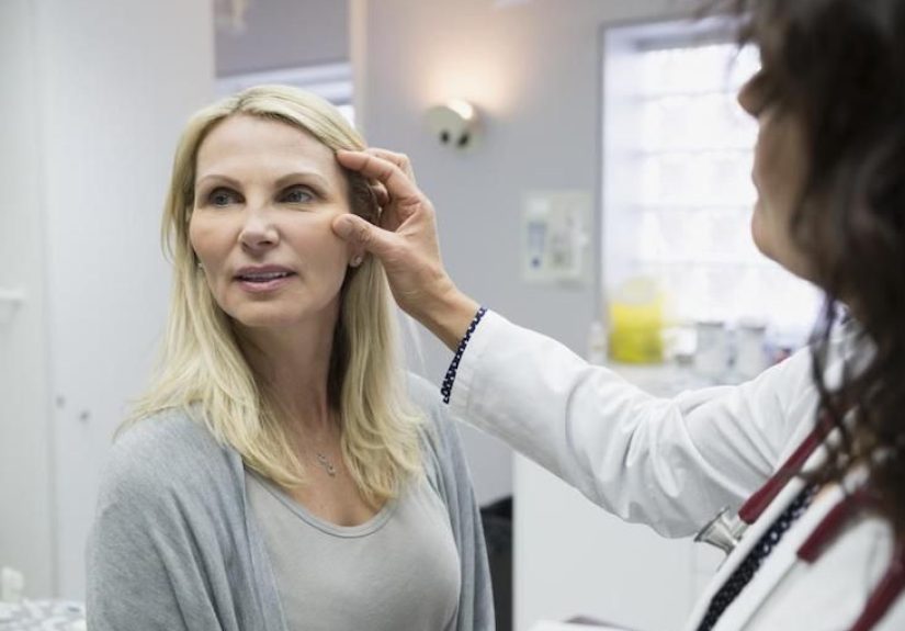 Hinchazón de la cara: causas, tratamiento y diagnóstico