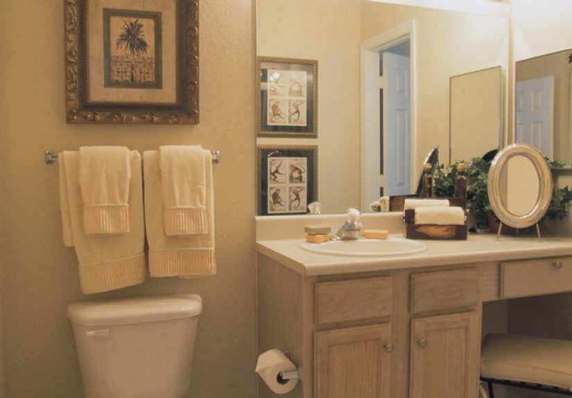 How to Disassemble a Bathroom Faucet