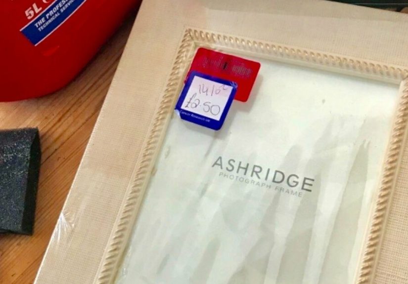 How to Make a Pretty DIY Mosaic Photo Frame