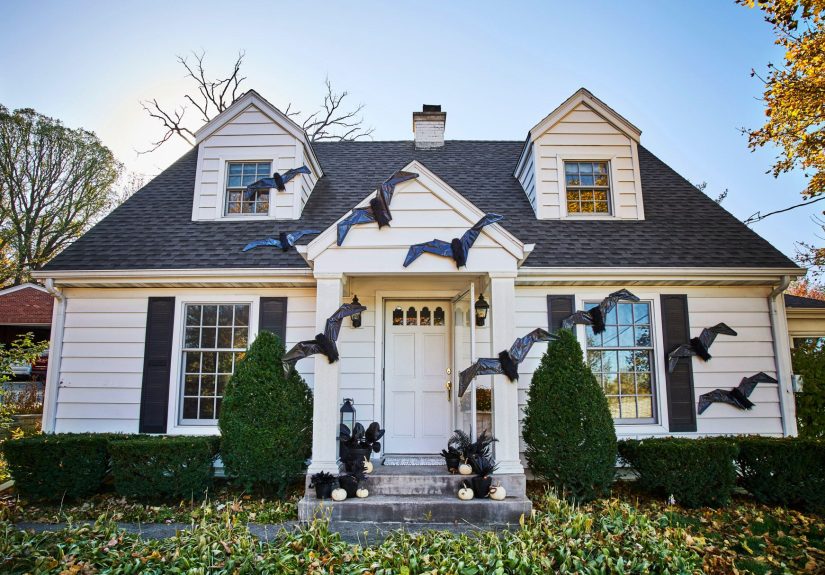 How to Make Oversized DIY Bats for Halloween Fun