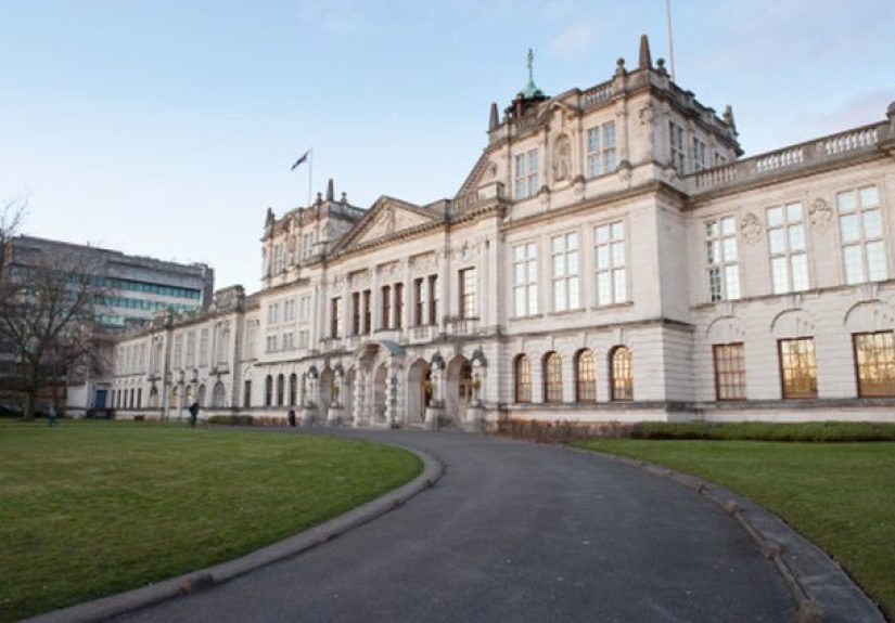 How to Word a Trunk Party Invitation