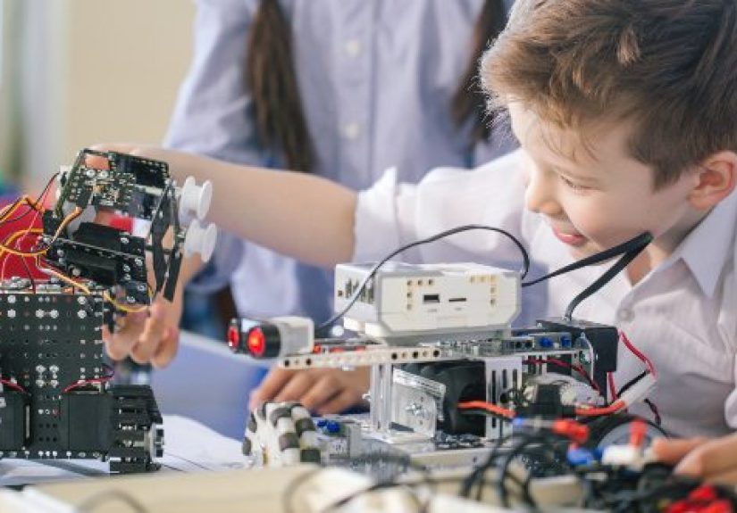 Top 10 Science Fair Projects That Are Actually Impressive – Listverse