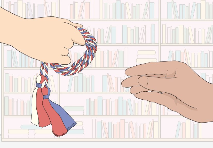 How to Wear Graduation Cords: 8 Steps