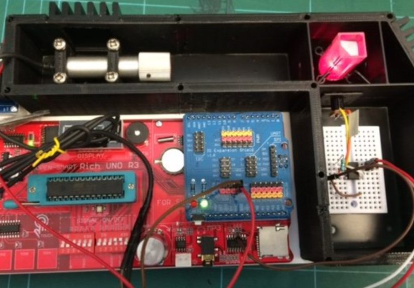 Measuring Nanoparticles by Scattering a Laser