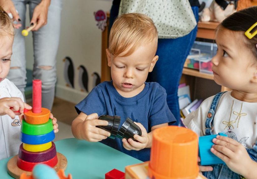 What Is Associative Play? Examples, Age, Benefits, and More