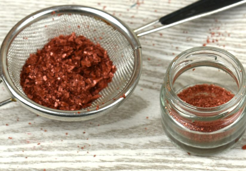 4 Ways to Make Edible Glitter