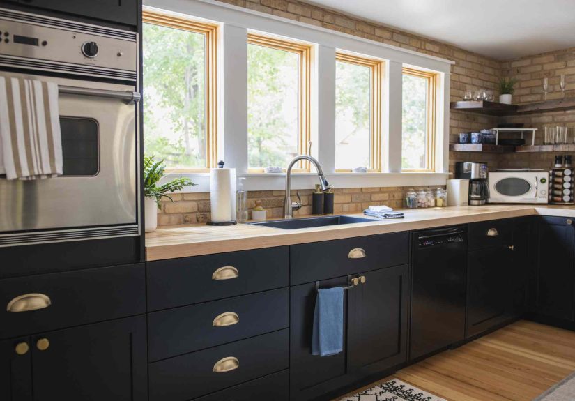 5 Hardware Finishes That Are So Outdated, According to Designers