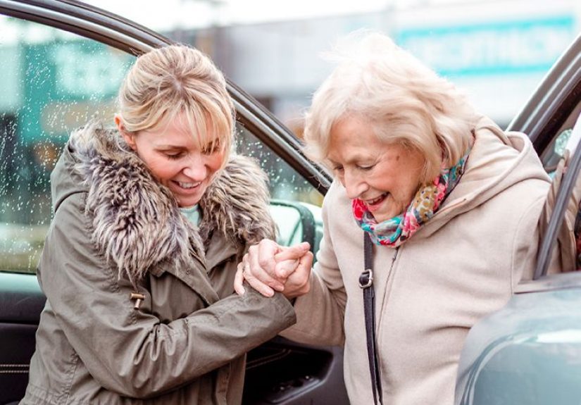 Caring for Someone After Knee Replacement Surgery: Recovery tips