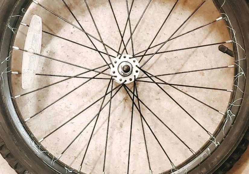 Easy Repurposed DIY Spring Wreath for Front Door on a Budget