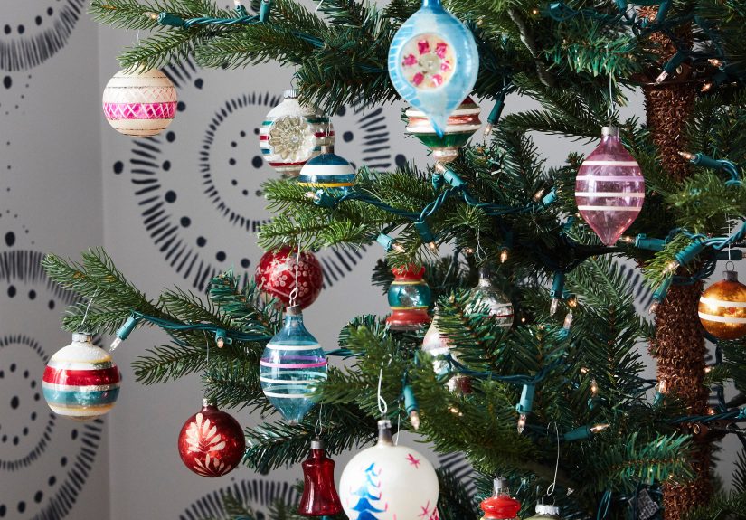 How to Clean Christmas Decorations, Including Ornaments, Wreaths, and Garlands