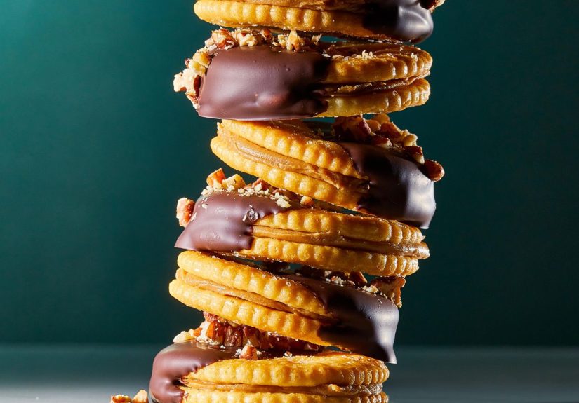 No-Bake Cookie Butter Sandwich Cookies