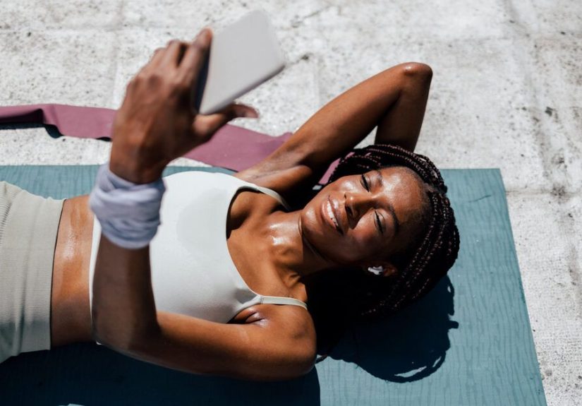 Pilates for Beginners: A Workout and Complete Guide