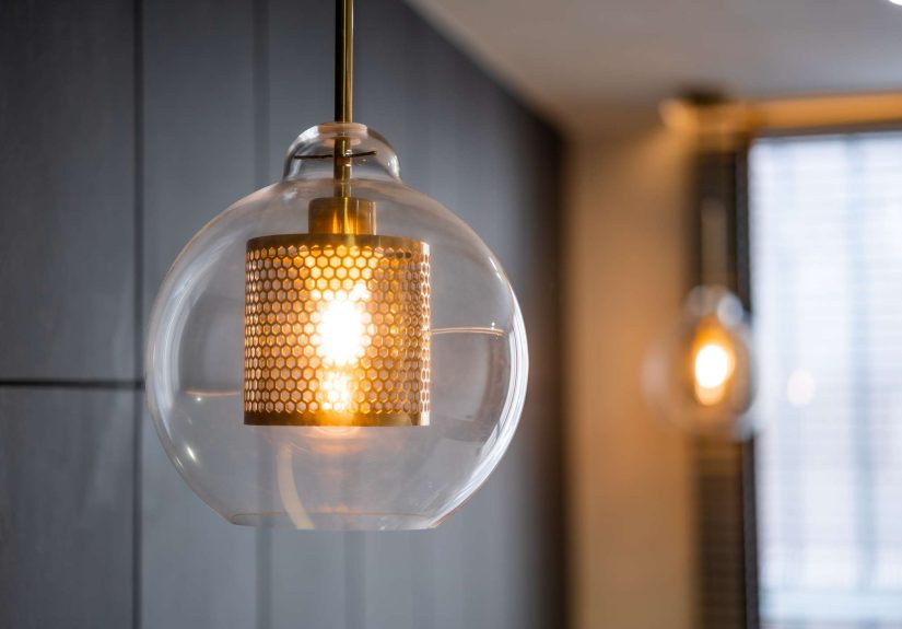 Soft White vs. Daylight Bulbs: When to Use Each Type