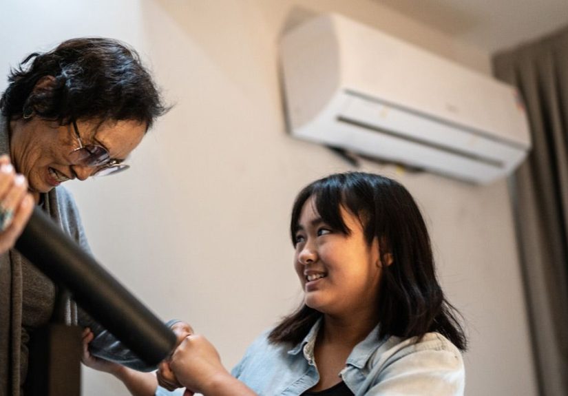 UTIs, Old Age, and Dementia: Symptoms, Effects, Treatment