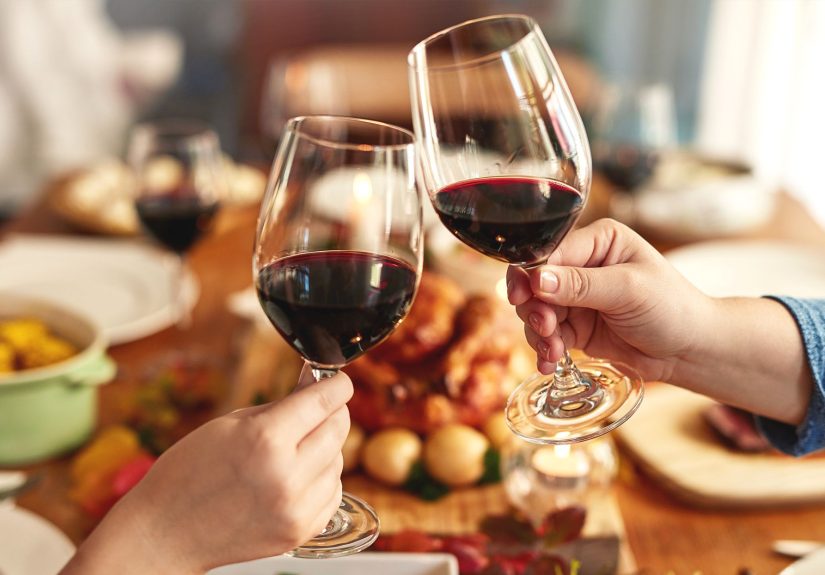 Wine Pairing Tips: The Best White Wine For Thanksgiving