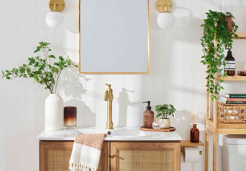 5 Things You Should Never Store on Bathroom Countertops