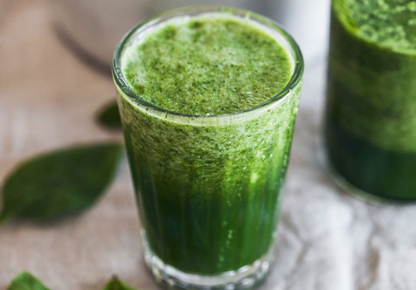 Green Smoothie with Spinach, Cucumber and Pineapple Recipe