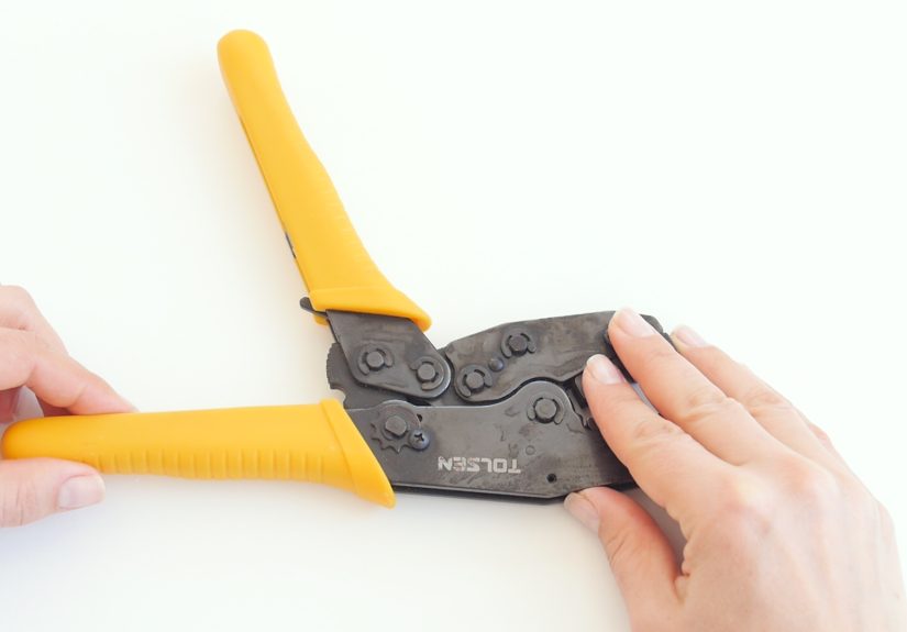 How to Adjust a Crimping Tool: A Step-by-Step Guide