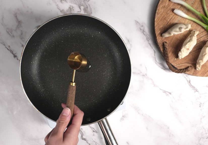 How to Cook Frozen Dumplings (Mandu): Boiling, Frying & More