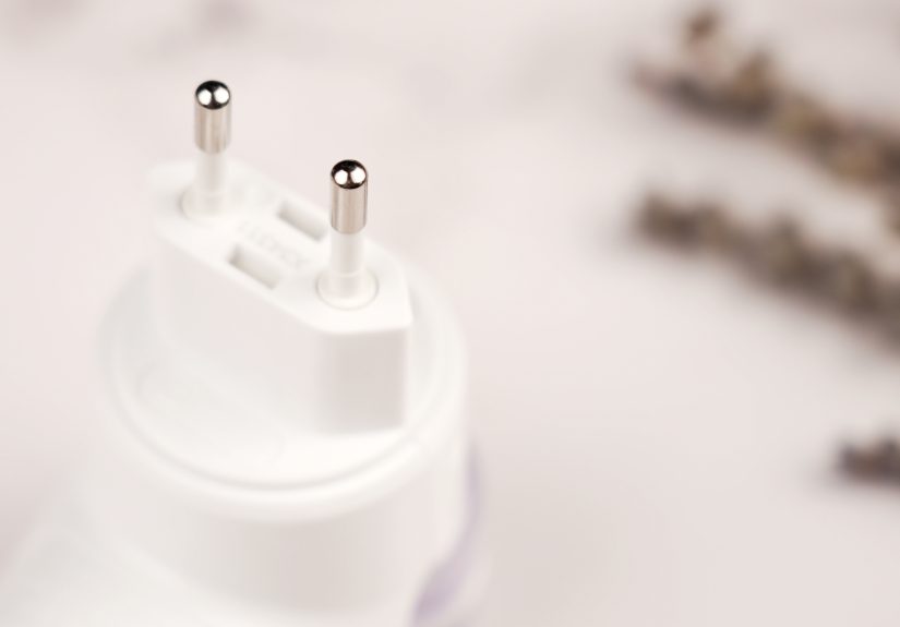 How to Make Diffuser Oil at Home: 2 Easy Methods