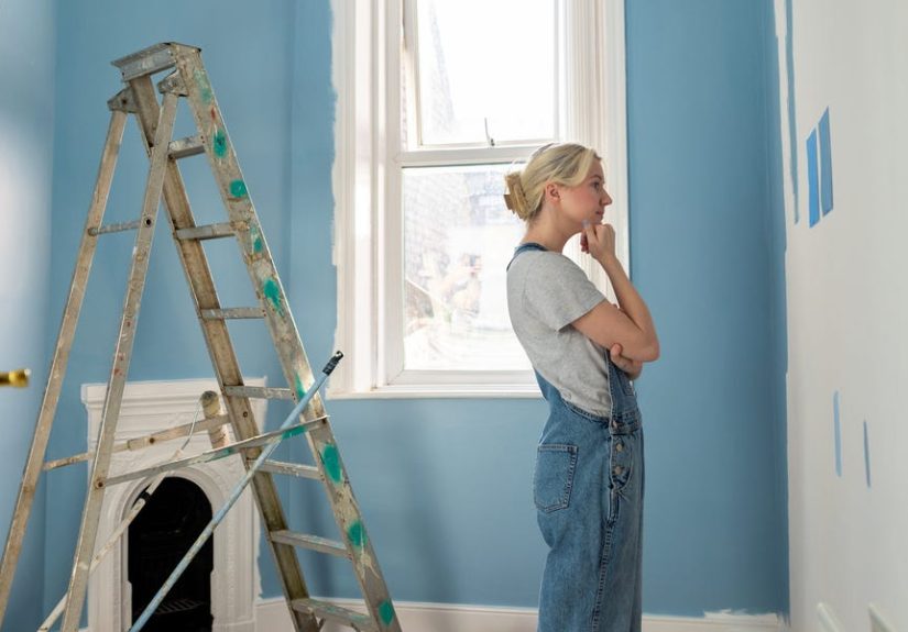 How to Pick Paint Color - Tips from Interior Designers