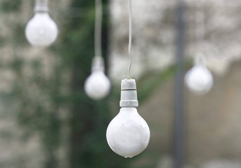 The Best Outdoor Light Bulbs - Top Picks by Bob Vila