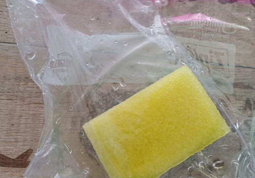4 Genius Sponge Cleaning Tricks That Will Save You Time and Effort