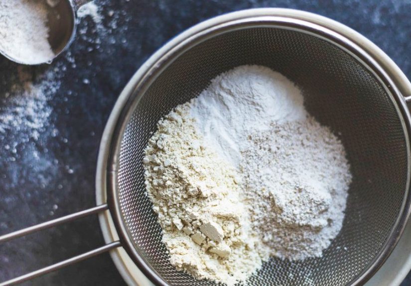 5 of the Healthiest Flours for Every Purpose