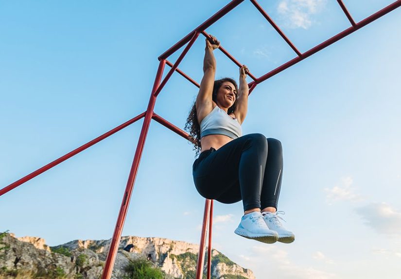 For a Great Core Workout, Give Hanging Knee Raises a Try