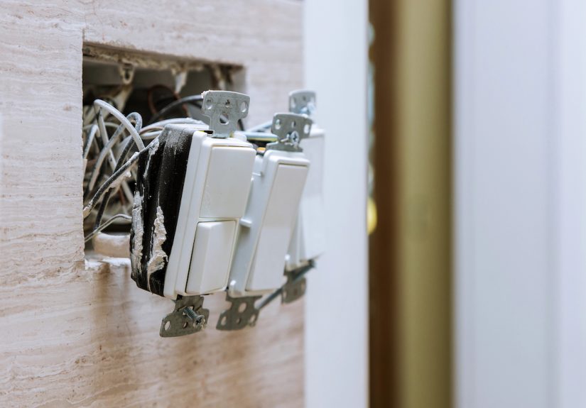 How to Replace a Light Switch