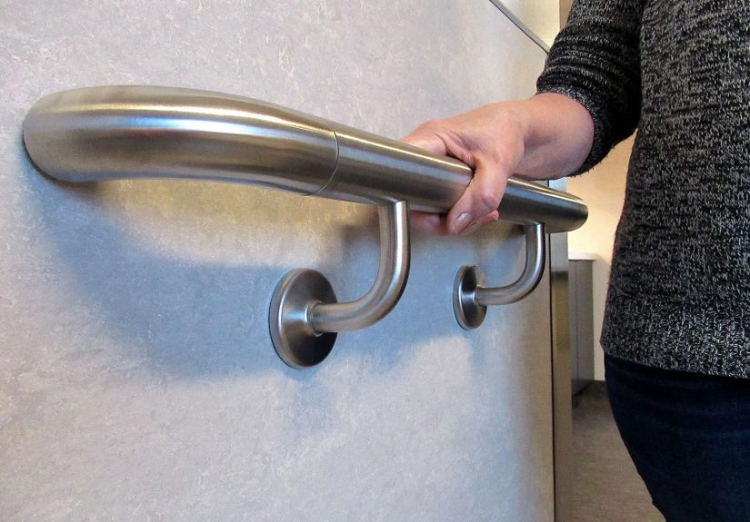 Leg Braces and Other Assistive Devices for MS Patients